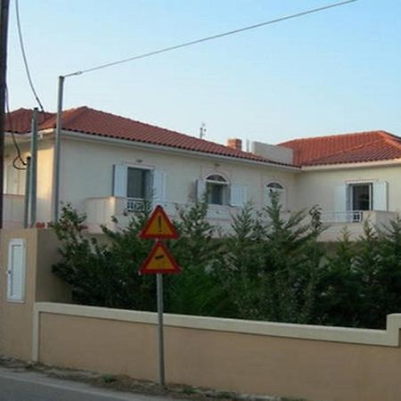 Theasis House Διαμέρισμα Χελμάτα Εξωτερικό φωτογραφία