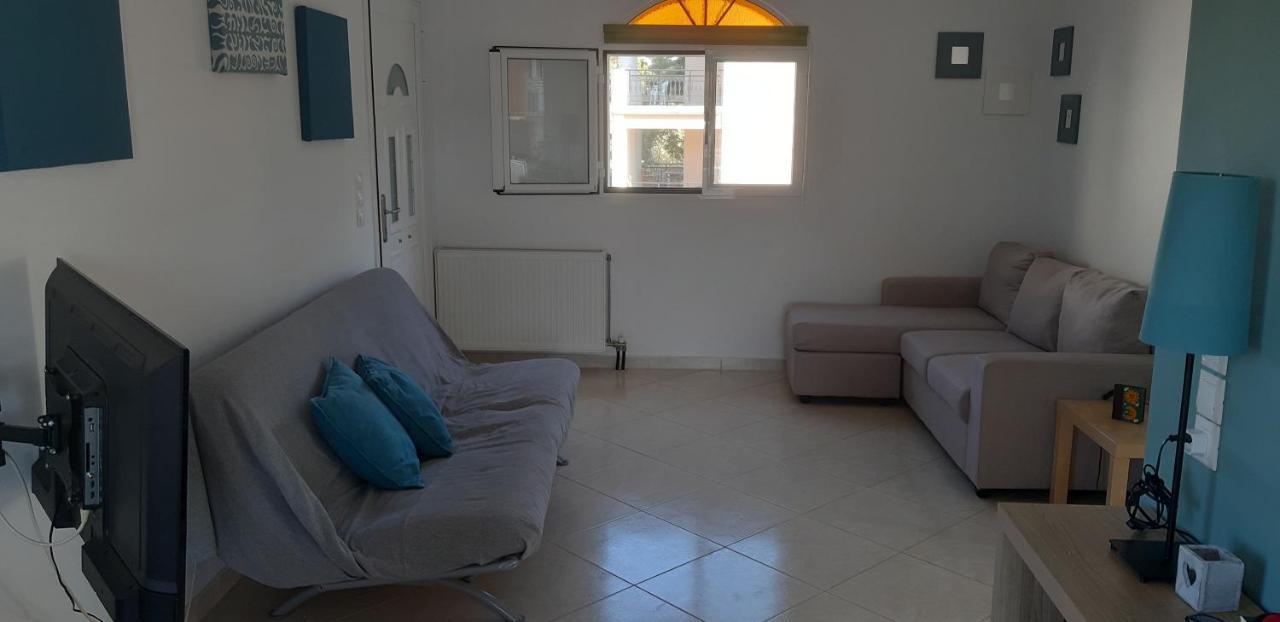Theasis House Διαμέρισμα Χελμάτα Εξωτερικό φωτογραφία