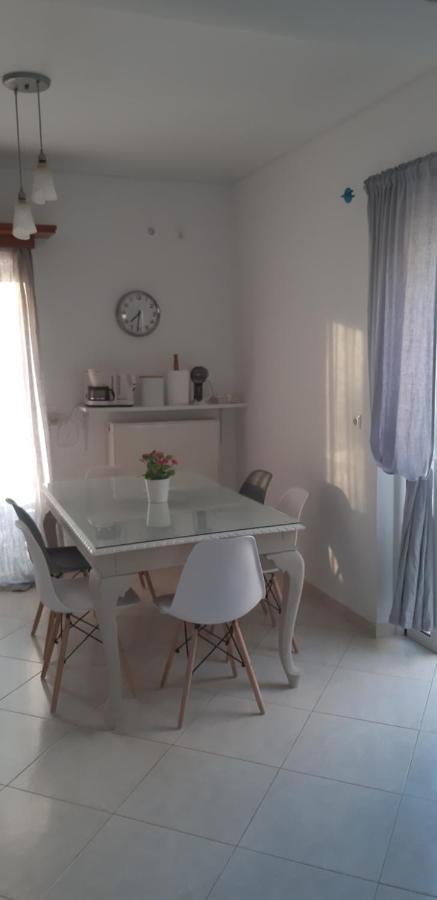 Theasis House Διαμέρισμα Χελμάτα Εξωτερικό φωτογραφία