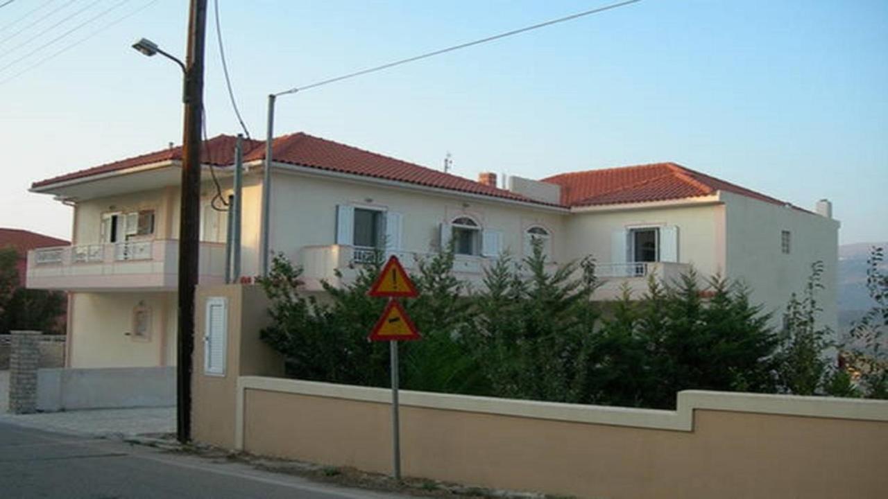 Theasis House Διαμέρισμα Χελμάτα Εξωτερικό φωτογραφία